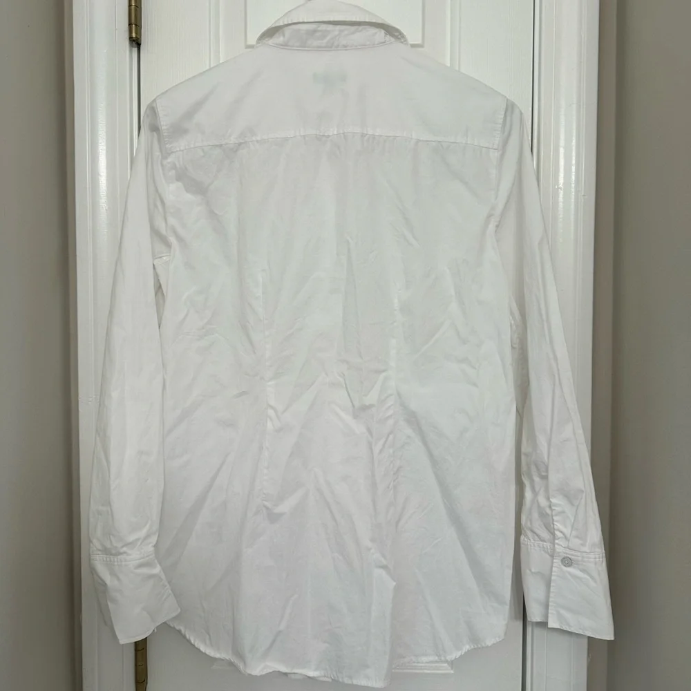Talbots Women’s Button Down Shirt Small Sequin Holly Berry White Cotton Blouse - Picture 7 of 11